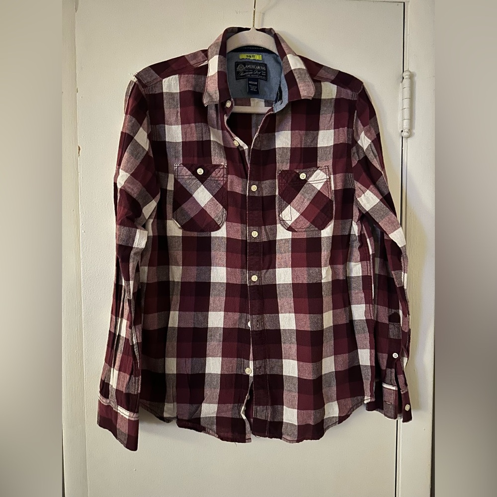 Men’s American Rag Plaid Button Down Size Medium